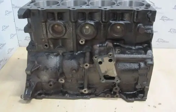 Mitsubishi L200 Engine block 
