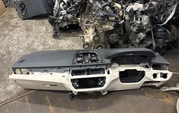 BMW 5 G30 G31 G38 Dashboard 6817579 G984567
