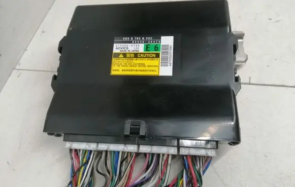 Lexus RX 450H ABS control unit/module 8954048470 0794006790