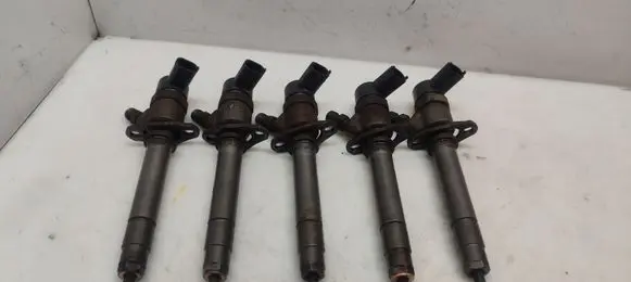 Volvo XC70 Fuel injectors set 0445110078 8658352