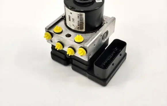 Suzuki Alto ABS Pump 06210213884 06210905683 285700490053