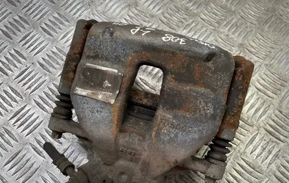 Peugeot 308 Front brake caliper