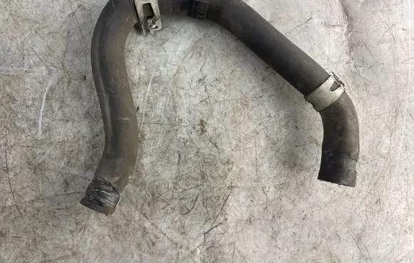 Toyota Land Cruiser (J120) Engine coolant pipe/hose