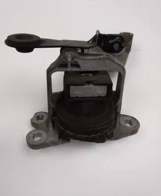 Opel Vivaro Engine mount bracket 112101360R 93451663