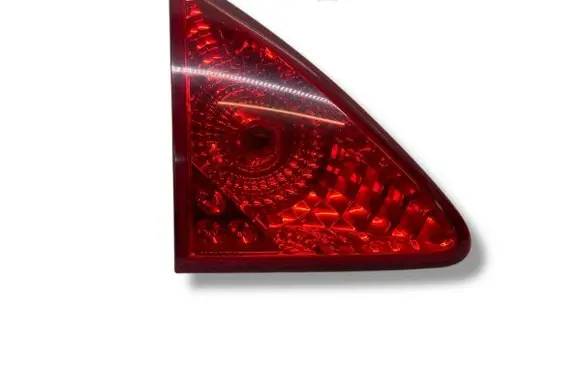 Peugeot 3008 I Tailgate rear/tail lights 1090098 08115