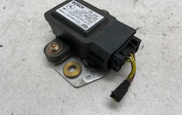 Mercedes-Benz E W211 ESP (stability system) control unit 0265005230 0015404517