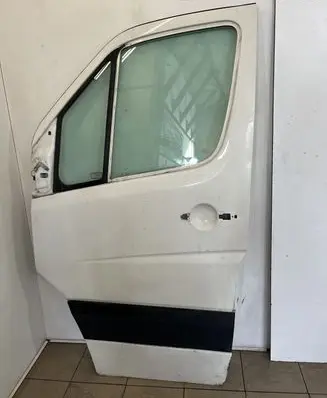 Volkswagen Crafter Front door