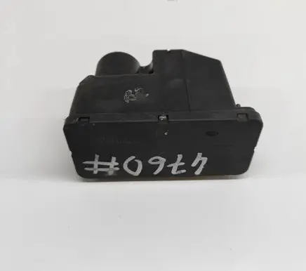 Mercedes-Benz S W140 Central locking vacuum pump A0008000548