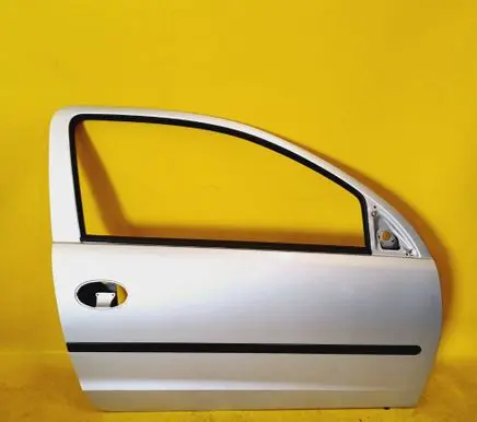Opel Corsa C Front door 