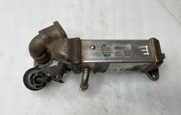 BMW 5 E60 E61 EGR valve cooler 7797371 ED9851 N9950006