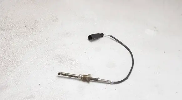 Audi A4 S4 B8 8K Exhaust gas temperature sensor 03L906088D