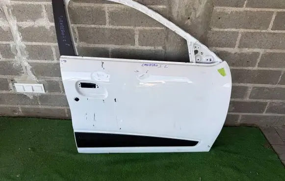 Dacia Spring Front door