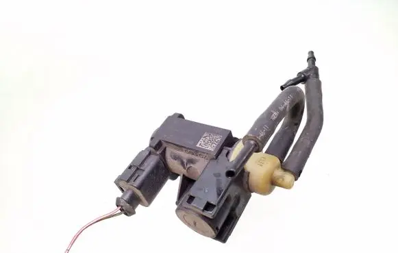 Audi Q5 SQ5 Turbo solenoid valve 8K0906627