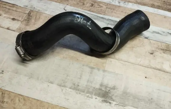 Ford Focus Intercooler hose/pipe CV616K863AF