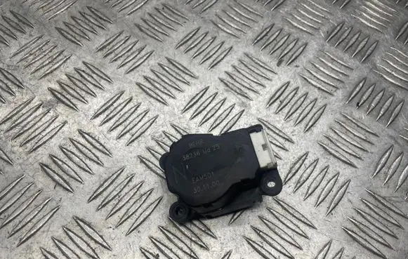 Citroen Xsara Picasso Air flap motor/actuator EAM501 38236UA25 301100