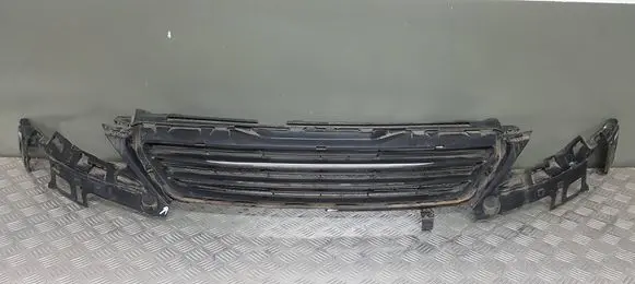 Peugeot 308 Front bumper upper radiator grill AA36127079 34633 006396091