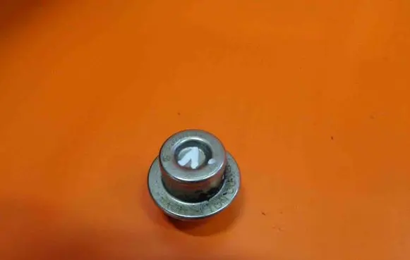 Mercedes-Benz SLK R171 Fuel pressure regulator 