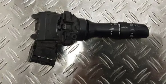 Toyota Verso Wiper control stalk 17F381 05190