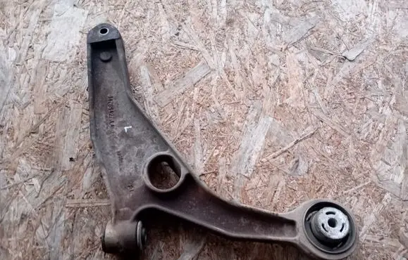 Dodge Journey Front lower control arm/wishbone 04766427AA
