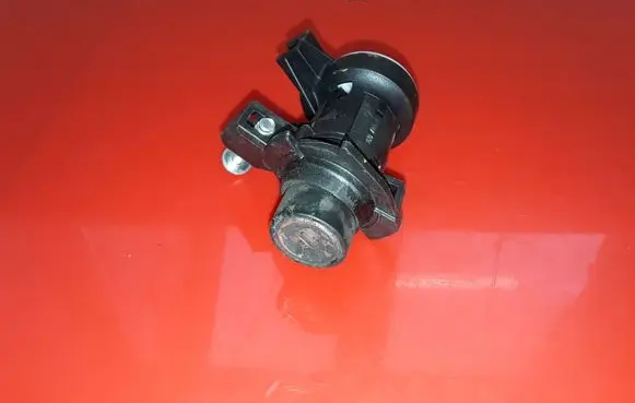 Mercedes-Benz C W204 Tailgate exterior lock A2047500061