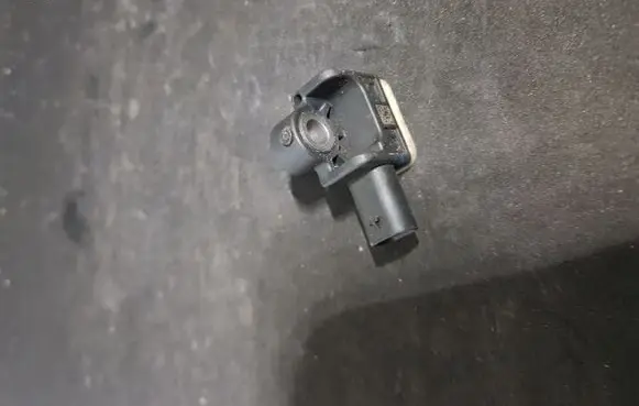 Jeep Cherokee Airbag deployment crash/impact sensor 56054212AA