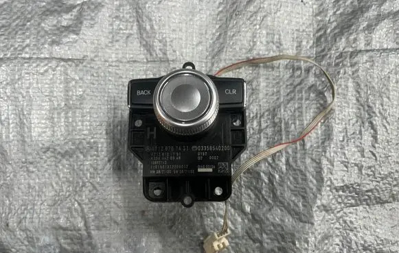 Mercedes-Benz E W212 Head unit multimedia control A2128701451 A2044420368 A2128701751
