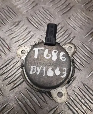 Ford Focus Camshaft position sensor 6M280