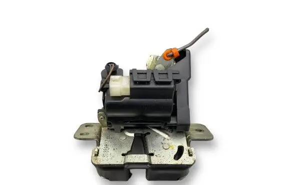 Mitsubishi Colt Tailgate/trunk/boot lock/catch/latch 5808A017