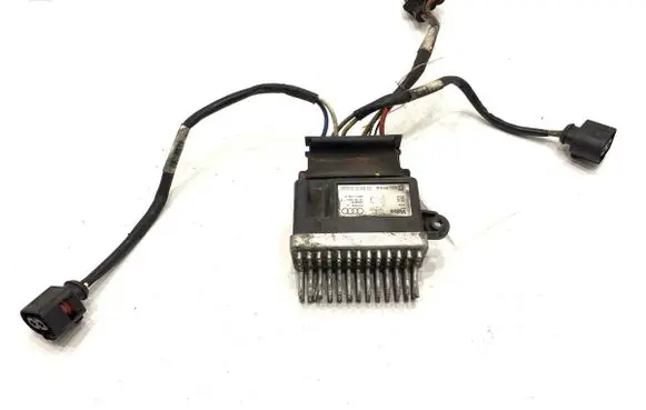 Audi A6 C7 Fan control module 8K0959501