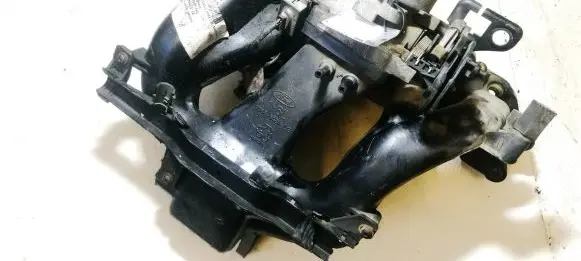 Ford Mondeo MK I Intake manifold 938f9424le 938f-9424-le