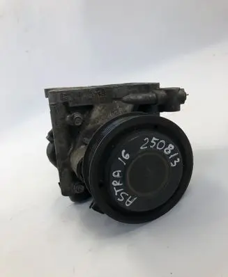 Opel Astra K Water pump 55490715