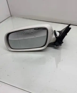 Volkswagen PASSAT B5 Front door electric wing mirror 3B0857933