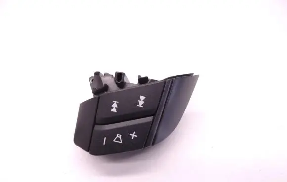 Volvo XC90 Steering wheel buttons/switches 8685484 D28