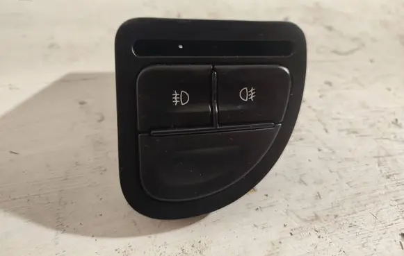 Chevrolet Rezzo Fog light switch 
