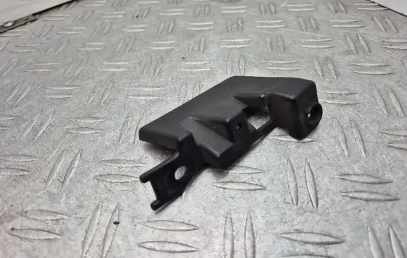 Mazda CX-7 Front bumper mounting bracket EH6450C23