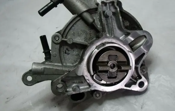 Citroen DS4 Vacuum pump 456580