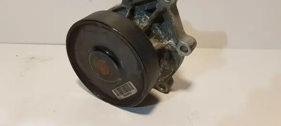 Toyota RAV 4 (XA40) Water pump 16100WA010