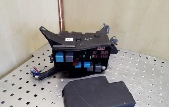 Toyota RAV 4 (XA30) Fuse box set