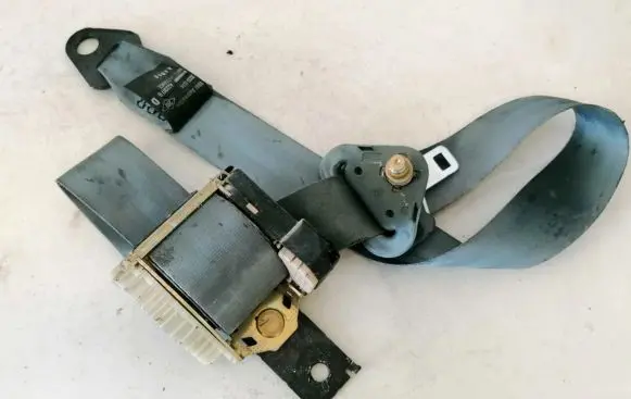 Renault Scenic I Front seatbelt 422317b 30001574