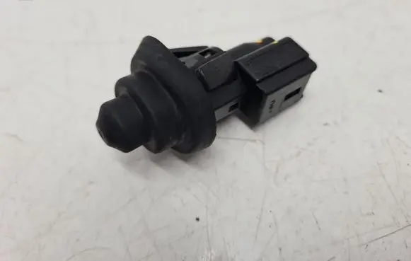 Dacia Sandero Rear door sensor 7700427640B