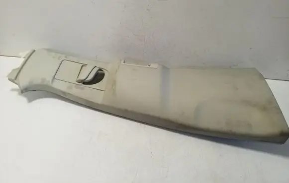 Volvo XC90 (B) pillar trim (top) 31363581