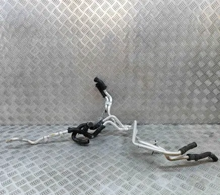 Land Rover Range Rover Sport L494 Engine coolant pipe/hose HPLA18C553HB JPLA18N252AB