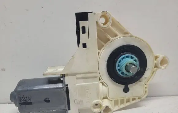 Land Rover Discovery 4 - LR4 Rear door window regulator motor 977427100
