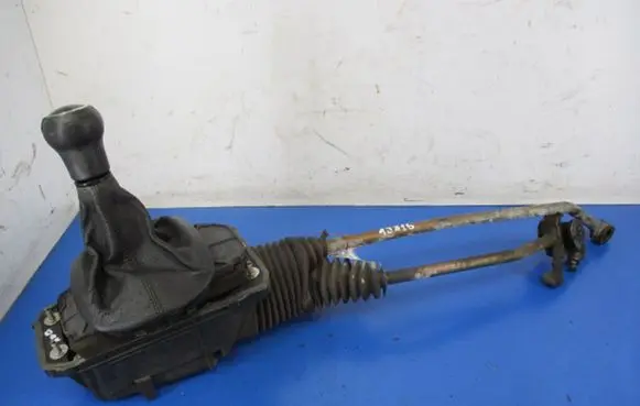 Volkswagen PASSAT B5.5 Gear shift rod 4B0711025E