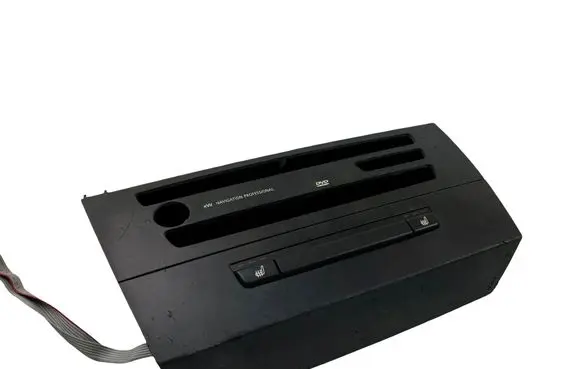 BMW 3 E90 E91 Radio/GPS head unit trim 6958409