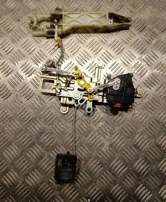 Hyundai H-1, Starex, Satellite Rear door lock