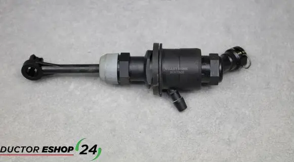 Nissan Note (E12) Clutch master cylinder 306101HY0A
