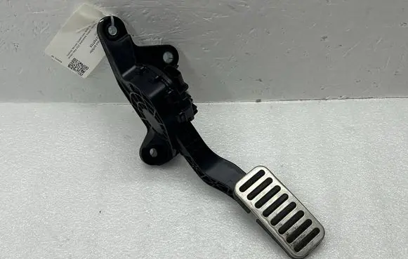 KIA Niro Accelerator throttle pedal 351902J100 32700AT810