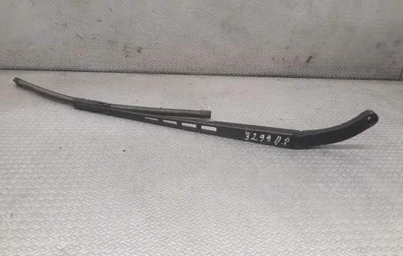 Windshield/front glass wiper blade