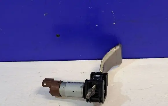 Volvo XC90 Seat adjustment motor C11726106